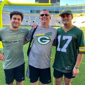 Meet your Posher, Brandon